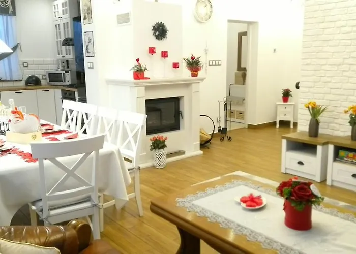 빌라 Lawendowy Dworek